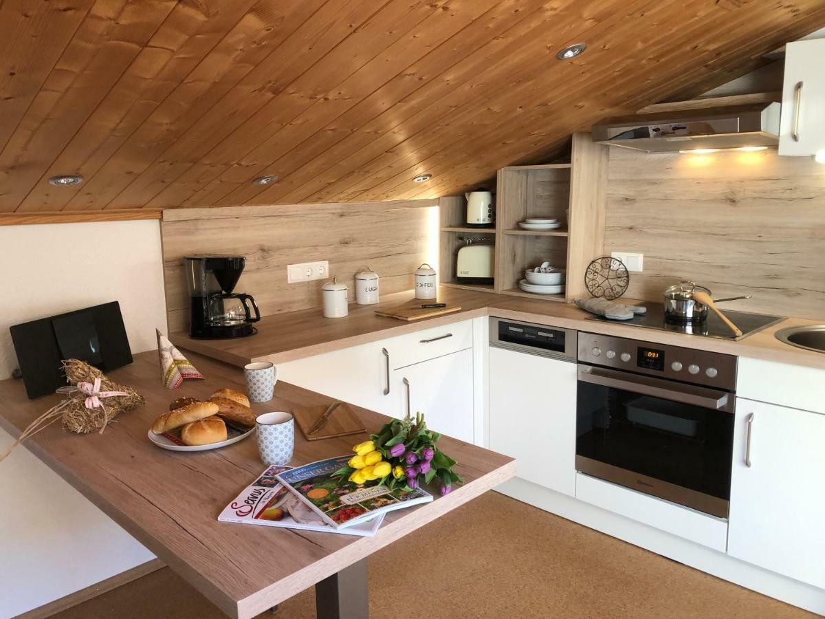 Mansardenwohnung Rehkitz Шёнау-ам-Кёнигсзе Экстерьер фото