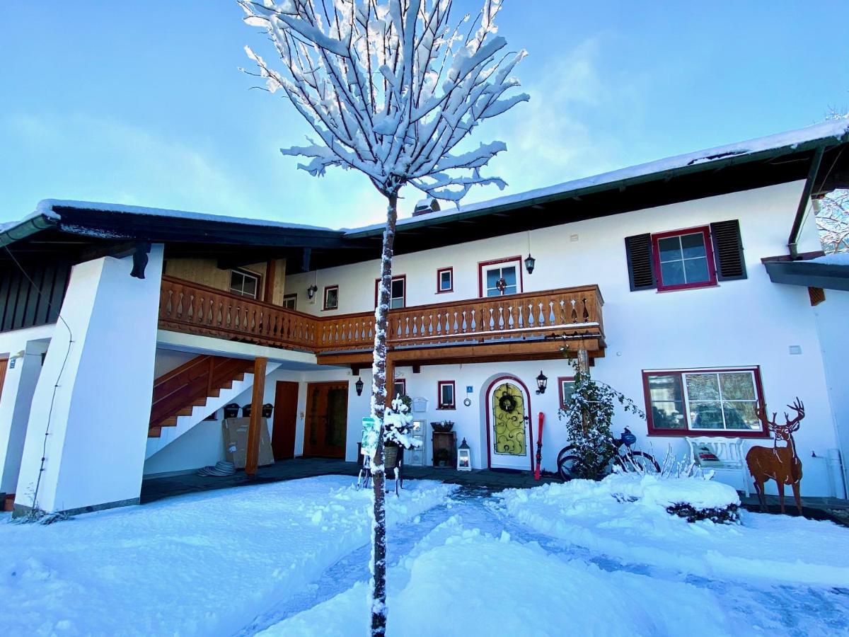 Mansardenwohnung Rehkitz Шёнау-ам-Кёнигсзе Экстерьер фото